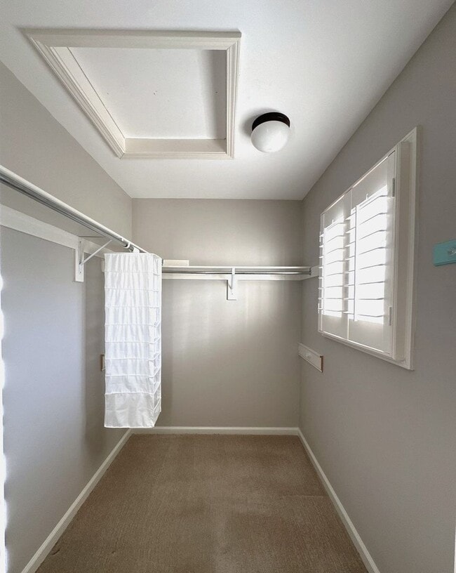 Building Photo - 5 Bedroom /4 Bath House in LAKELAND!!!