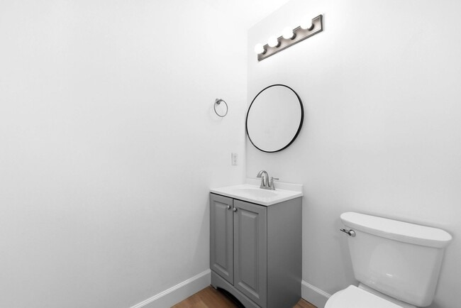 Building Photo - 3 Bedroom 2.5 Bathroom 1 car garage Single Family Home