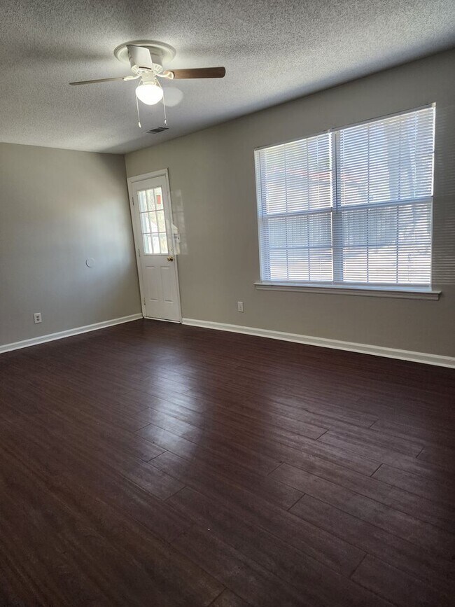Building Photo - 3 bedroom, 2 bath Norwood home with new HVAC, new roof and fenced in backyard.