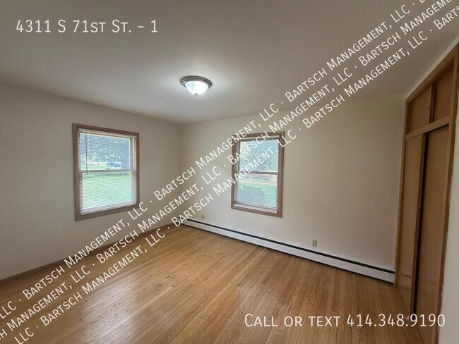 Building Photo - 4311 S 71st St