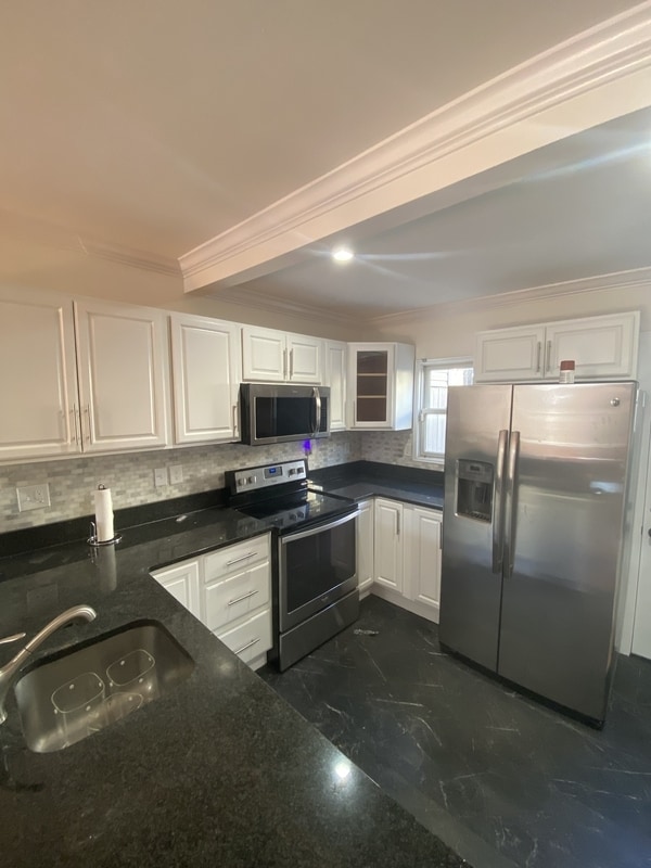 Building Photo - 20 N Madeira St