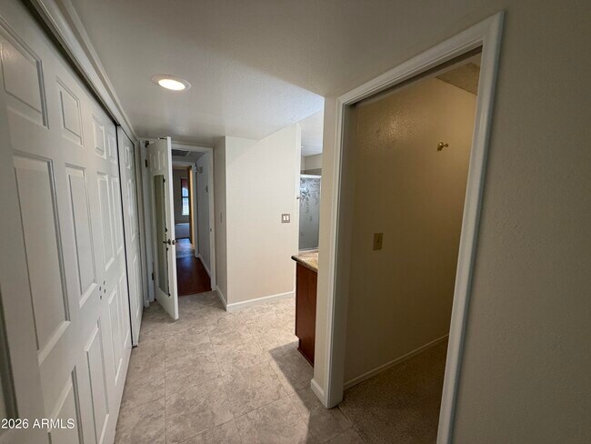 Building Photo - 10402 E Regal Dr