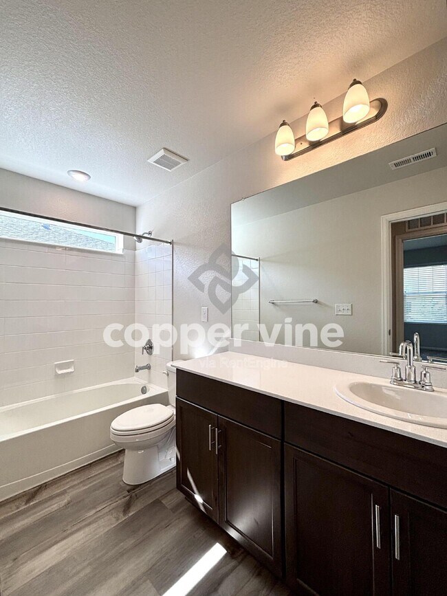 Building Photo - 1163 S Walden Ct