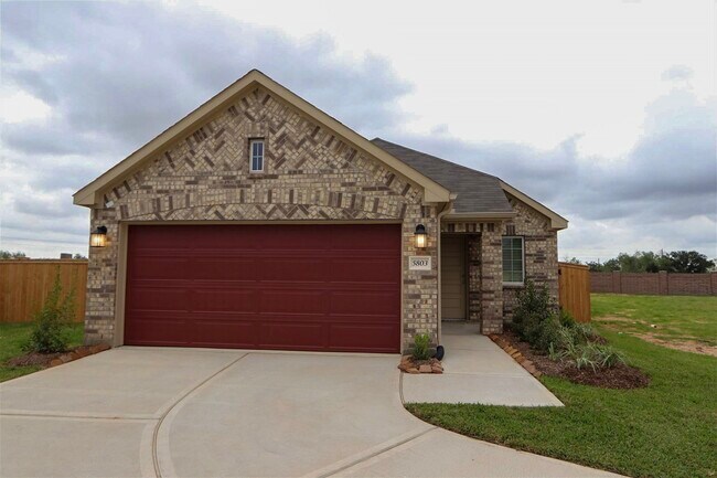 Building Photo - 5803 Aurora Ln