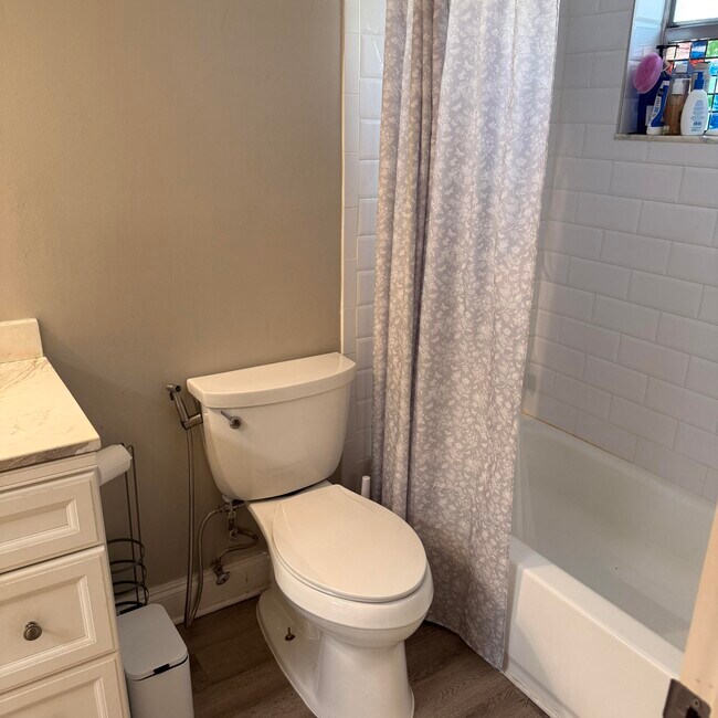 Building Photo - 4500 N Flagler Dr