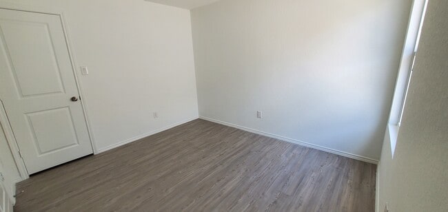 Building Photo - 2456 Vesper Bnd