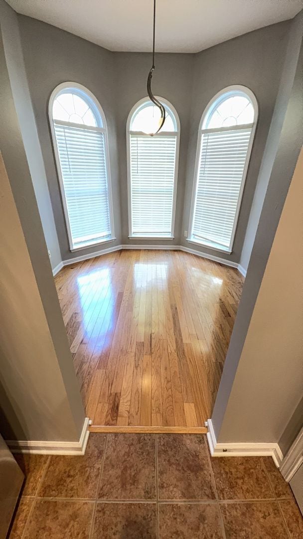 Building Photo - Charming 3-bedroom, 2-bath home located in...