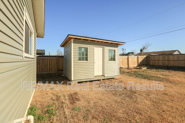 Building Photo - 1314 W Margaret Pl