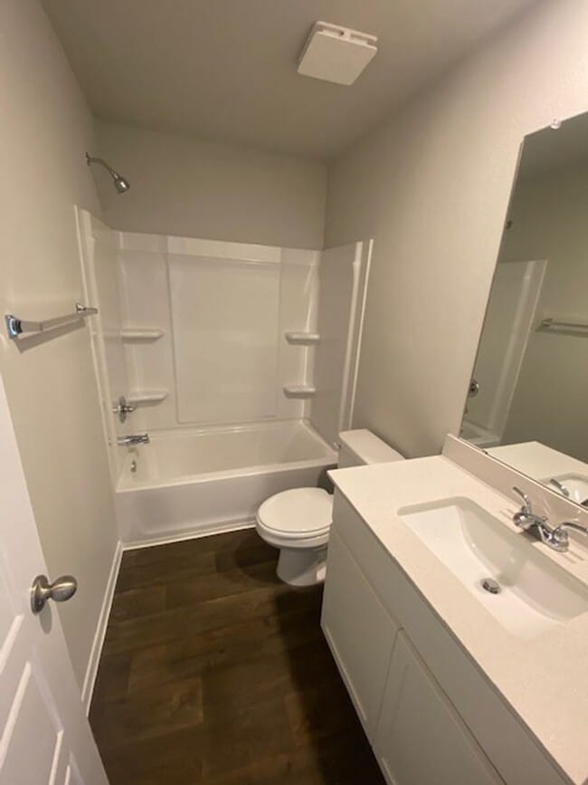 Building Photo - Brand New 4 Bed 2.5 Bath House with Large ...