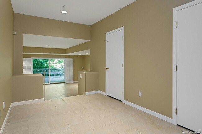 Building Photo - 102 Boulder Ridge Rd