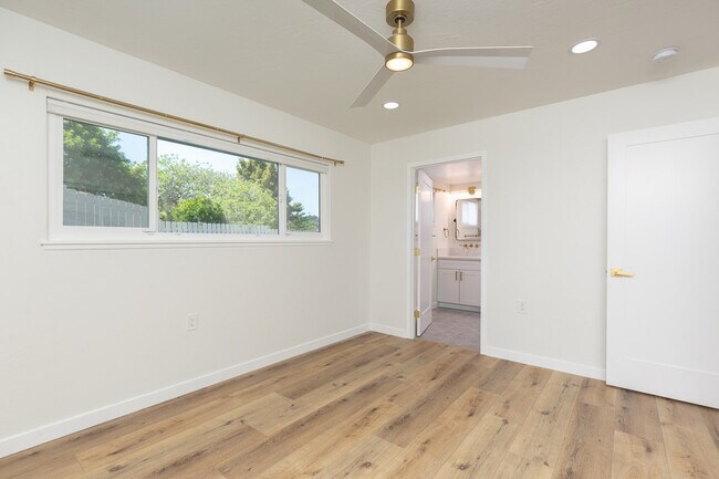 Building Photo - 12365 Horado Rd