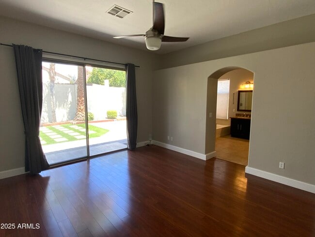 Building Photo - 6204 E Phelps Rd