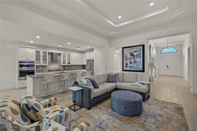 Building Photo - 8880 Redonda Dr