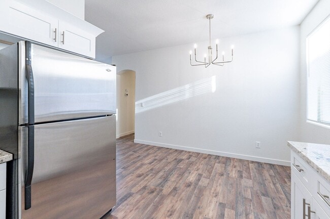Building Photo - Move right in to your dream home!