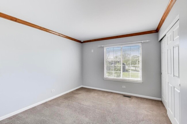 Building Photo - 1217 S Elder Ln