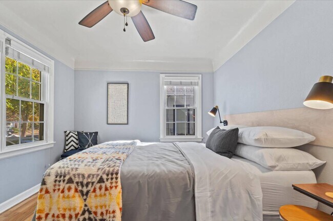 Building Photo - 1815 W Idaho St