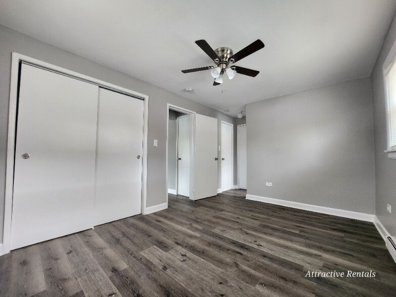 Building Photo - 2109 W 119th St