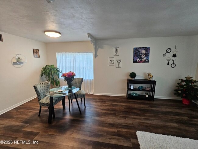 Building Photo - 7269 Balboa Rd