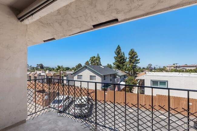 Building Photo - 4800 Williamsburg Ln