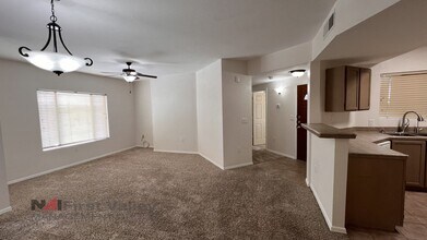 Building Photo - 2 Bedrooms, 2 Baths