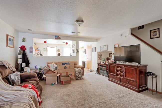 Building Photo - 2 br, 2 bath House - 9338 Welby Road Terrace