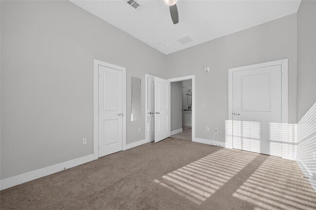 Building Photo - 2400 Louis Henna Blvd