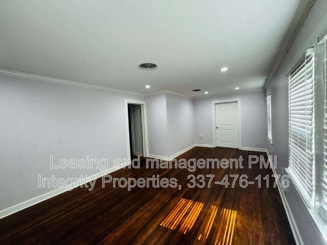 Building Photo - 418 Delgado Dr