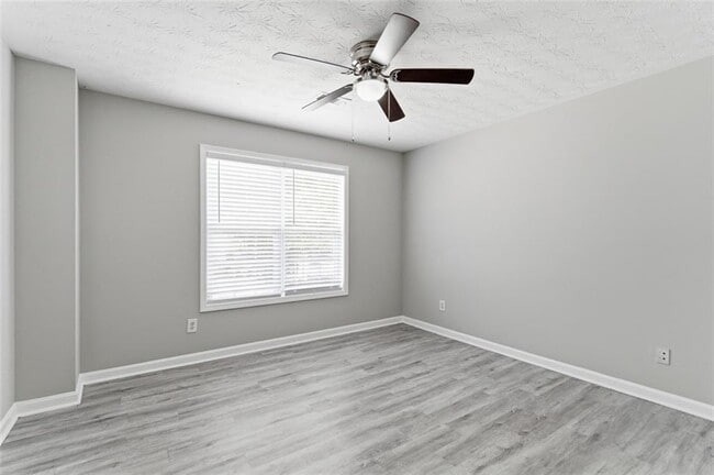 Building Photo - 1145 Grace Dr