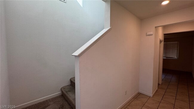 Building Photo - 7080 Garnet Crest Ct