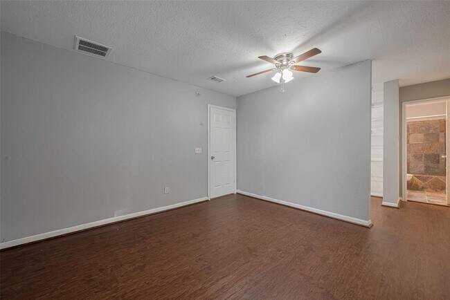 Building Photo - 3610 Bee Bayou Ln
