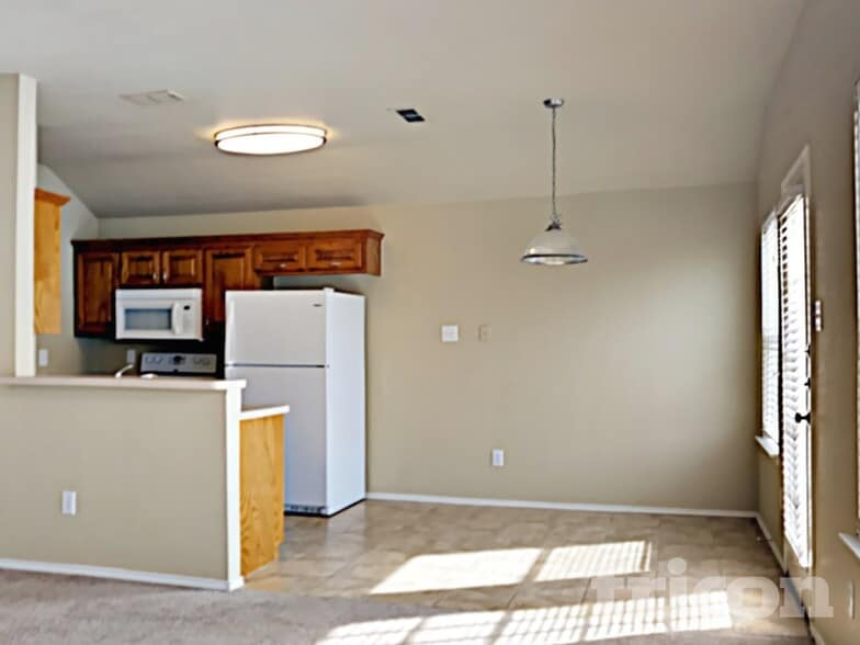 Building Photo - 7228 Retriever Ln