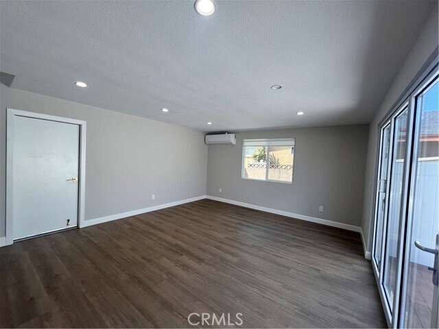 Building Photo - 15785 Stanbrook Dr