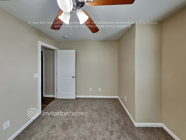 Building Photo - 4190 Broadstairs Dr SW
