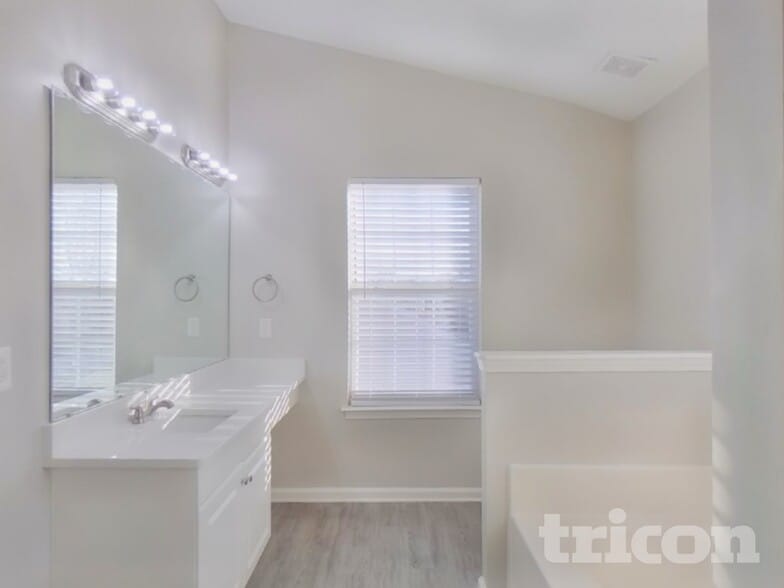 Building Photo - 5154 Avening Ct