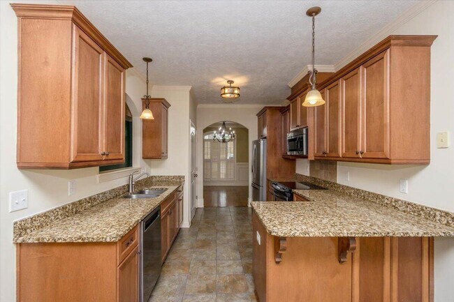 Building Photo - 1661 Jamestown Ave