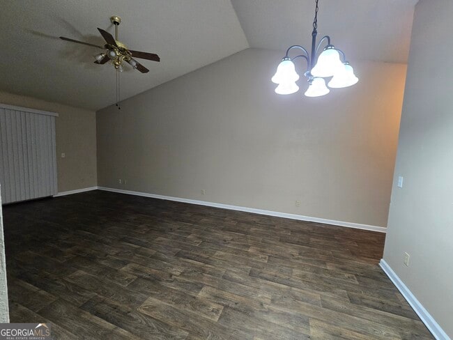 Building Photo - 405 S Ashley St