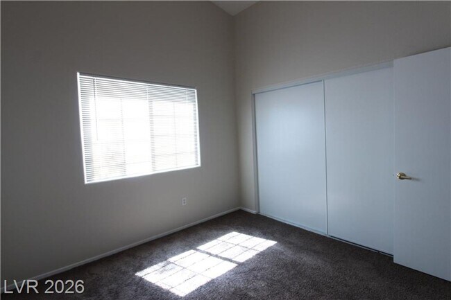 Building Photo - GATED 2 BED/2BATH CONDO IN NORTH LAS VEGAS