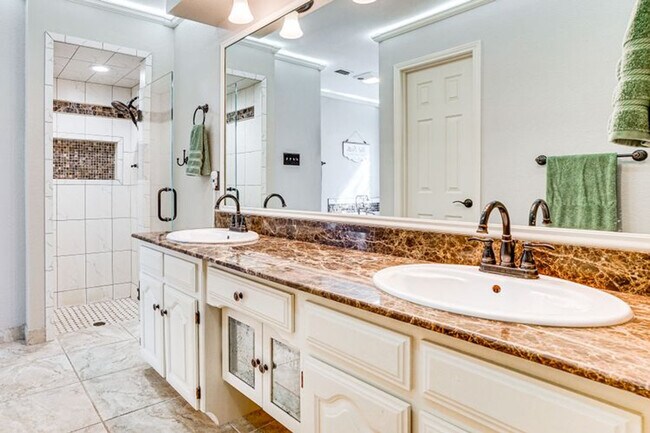 Building Photo - 3601 Medford Ct