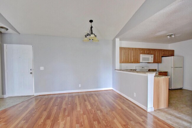 Building Photo - 5701 Riverside Dr