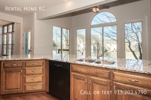 Building Photo - 18880 W 116th St