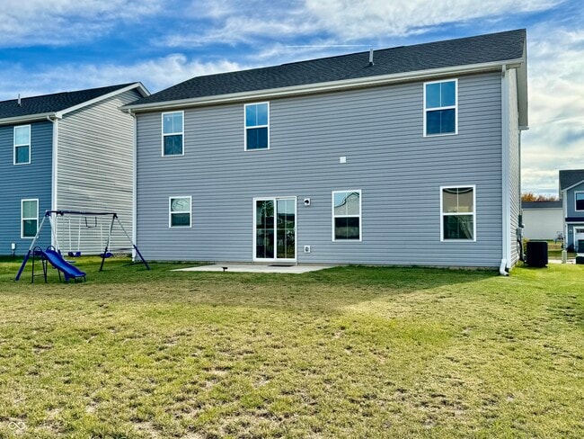 Building Photo - 830 McArthur Dr