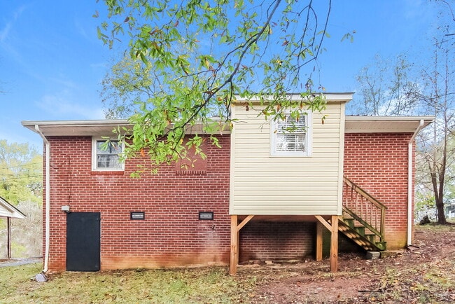 Building Photo - 209 Nila Dawn Ave