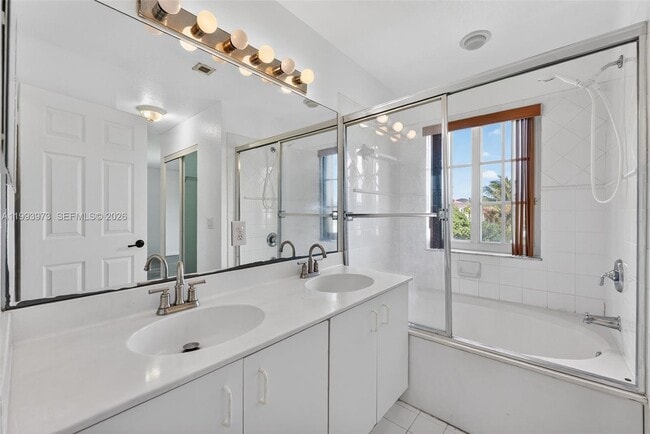 Building Photo - 1805 NW 78th Way