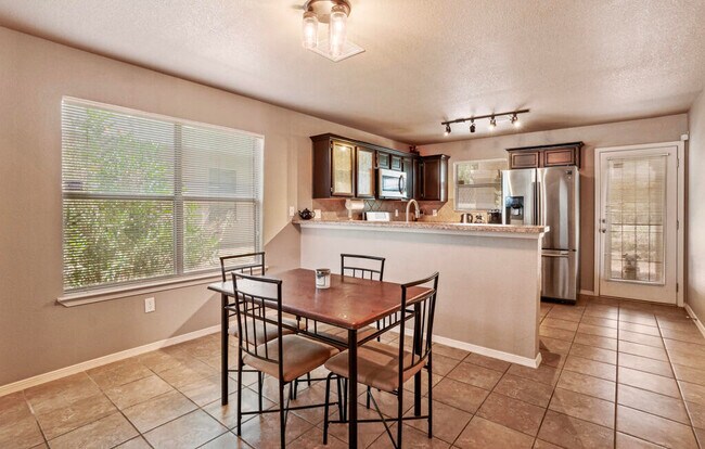 Building Photo - 5905 Redstone Mesa Ct