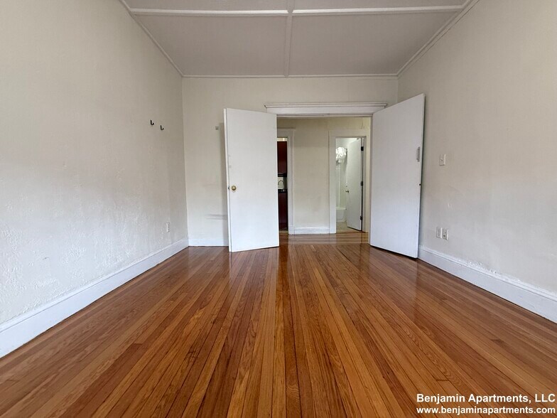 Building Photo - 1161 Boylston St