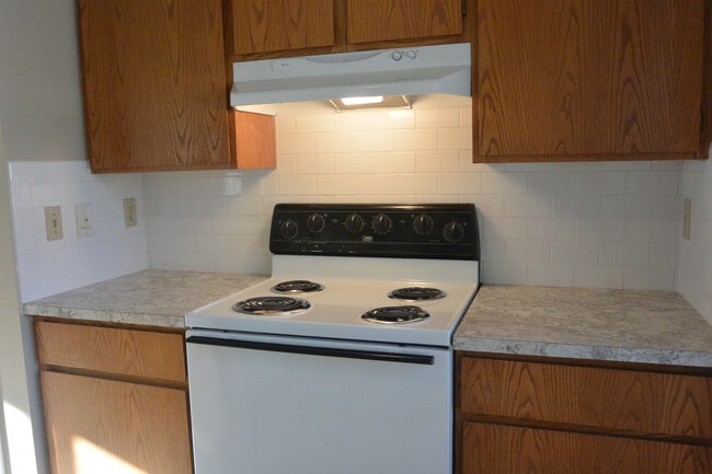 Building Photo - 8307 NE Starflower Ct