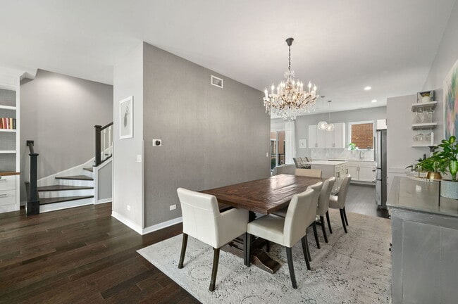 Building Photo - 232 E 18th St