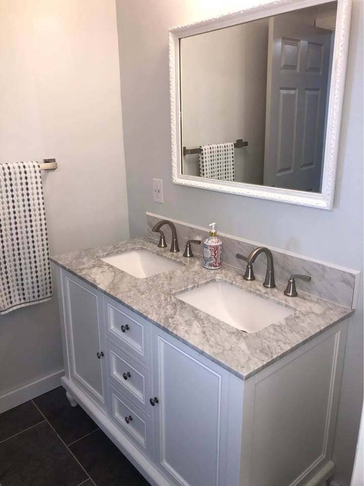 Master Bath - 6117 E Lake Rd