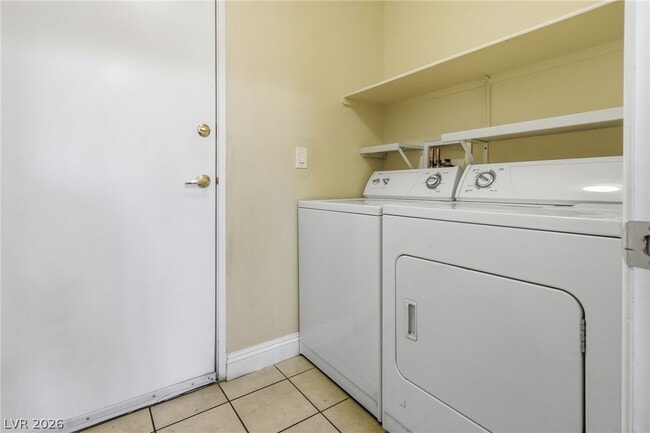 Building Photo - 9124 Bushy Tail Ave