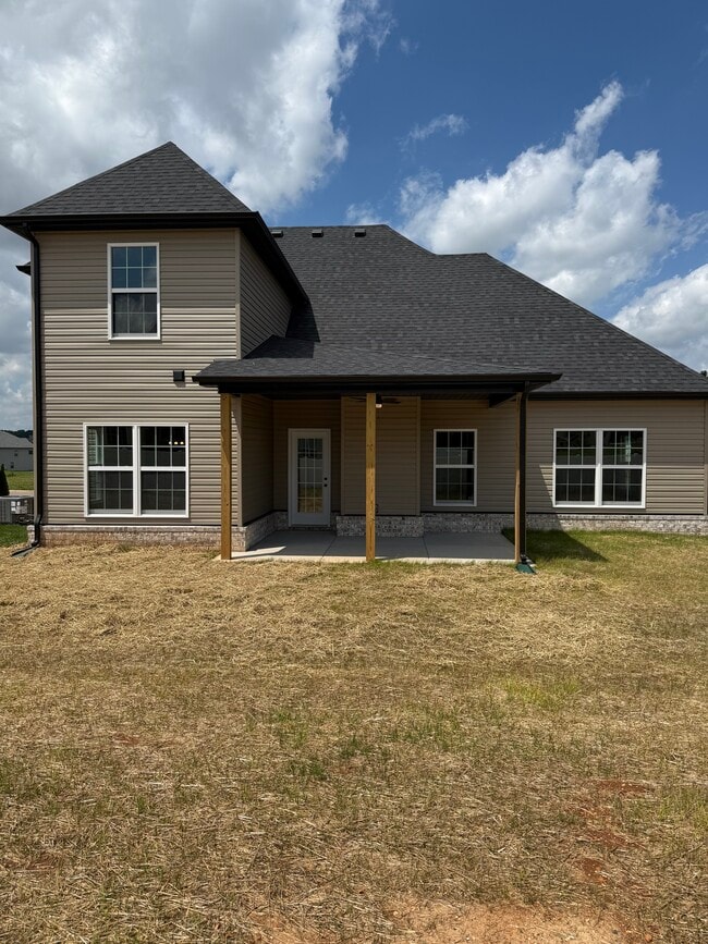Building Photo - 1170 Gardenia Ln